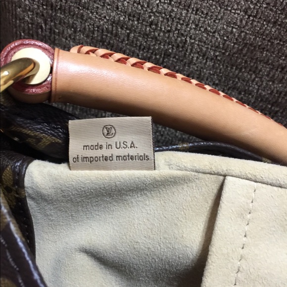 Louis Vuitton Artsy mm Monogram bag - Picture 10 of 16